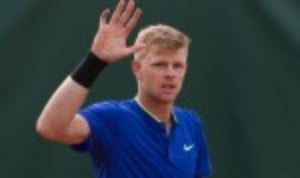 Kyle EdmundÈs latest attempt to win a maiden ATP title began with a 6-2 7-5 win over Alex De Minaur at the Estoril Open in Portugal