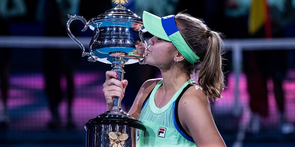 Sofia Kenin with Australian Open trophy