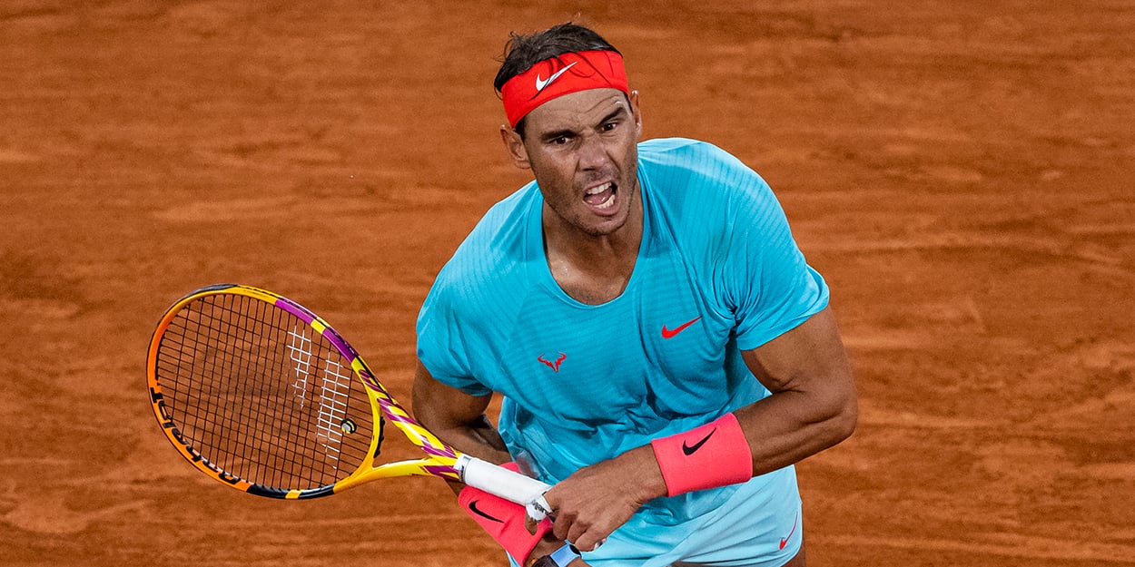 Rafa Nadal serve Roland Garros
