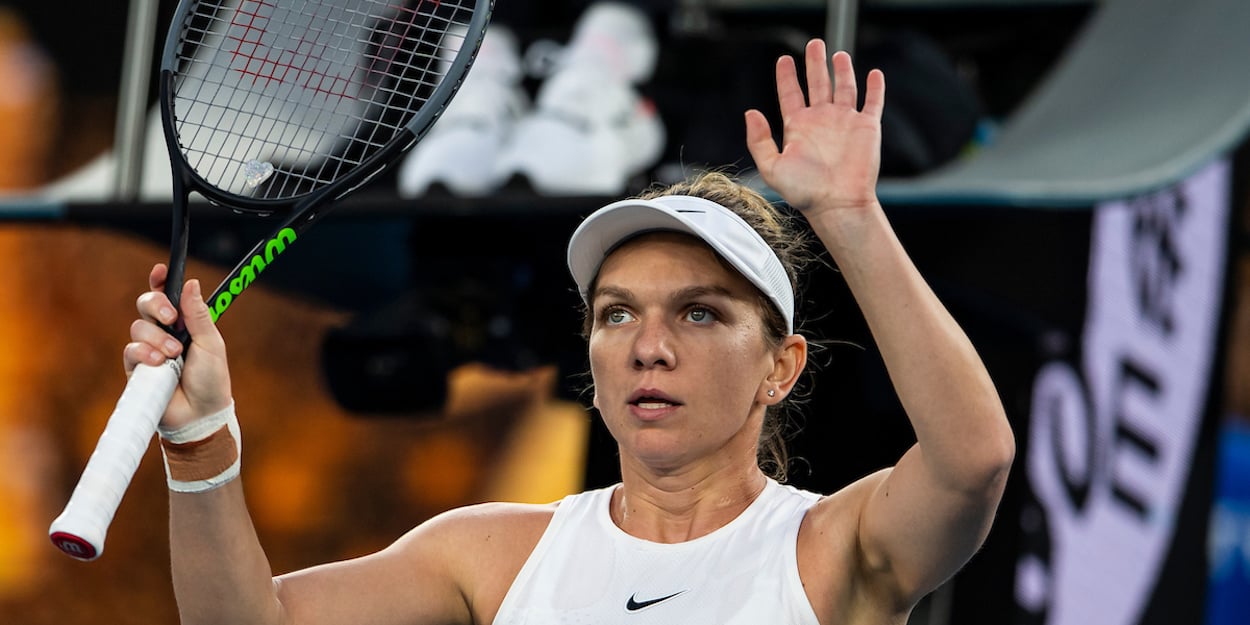 Simona Halep salutes crowd at Australian open 2020