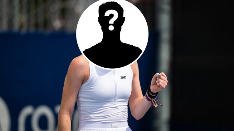 Mystery player pumps her fist
