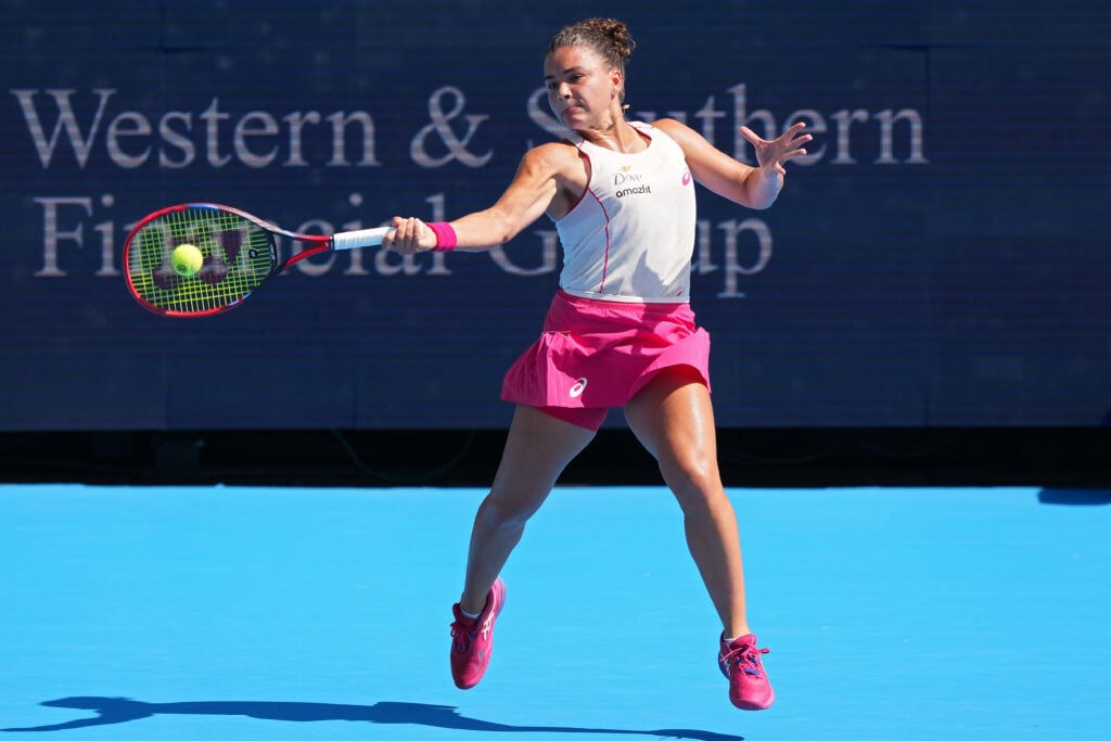 Jasmine Paolini hits a forehand