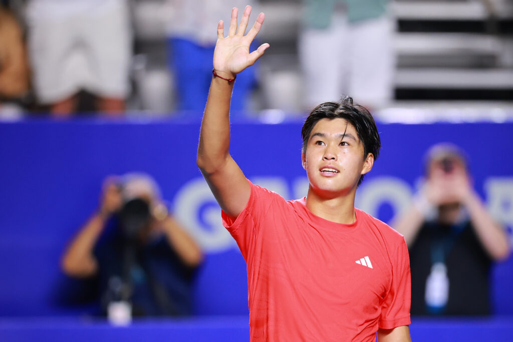Learner Tien of United States celebrates victory against Alexander Zverev of Germany during Day 3 of the Telcel ATP 500 Mexican Open 2025 at Arena GNP Seguros on February 26, 2025 in Acapulco, Mexico.