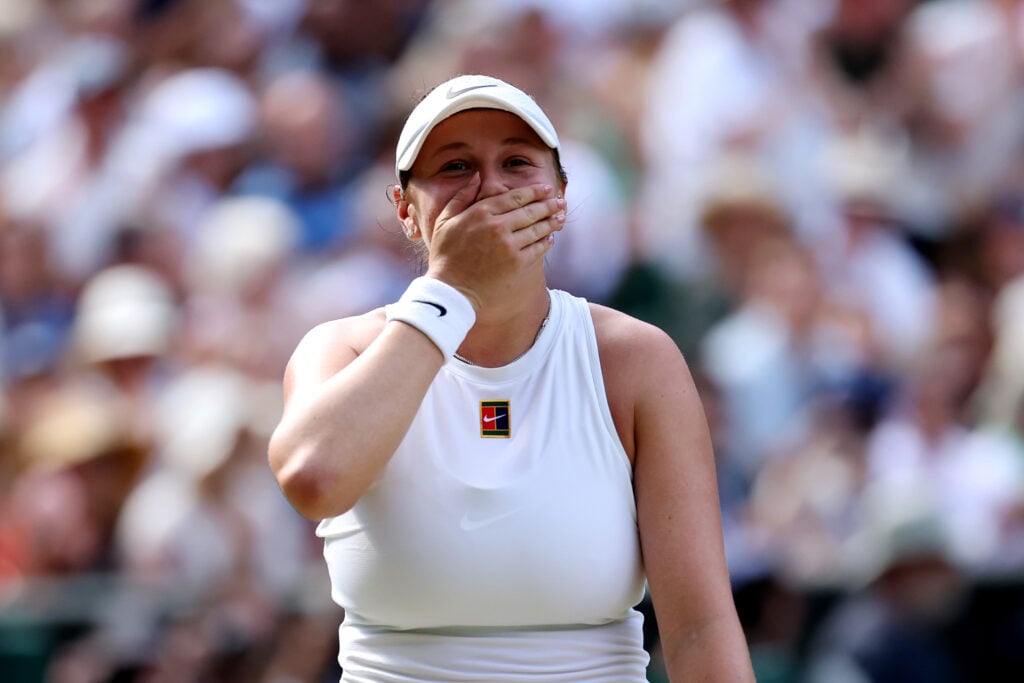 Amanda Anisimova shocked to defeat Aryna Sabalenka in the Wimbledon semi-final