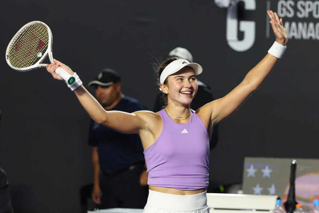 Iva Jovic celebrating her excellent run to the WTA 500 Guadalajara Open Akron final