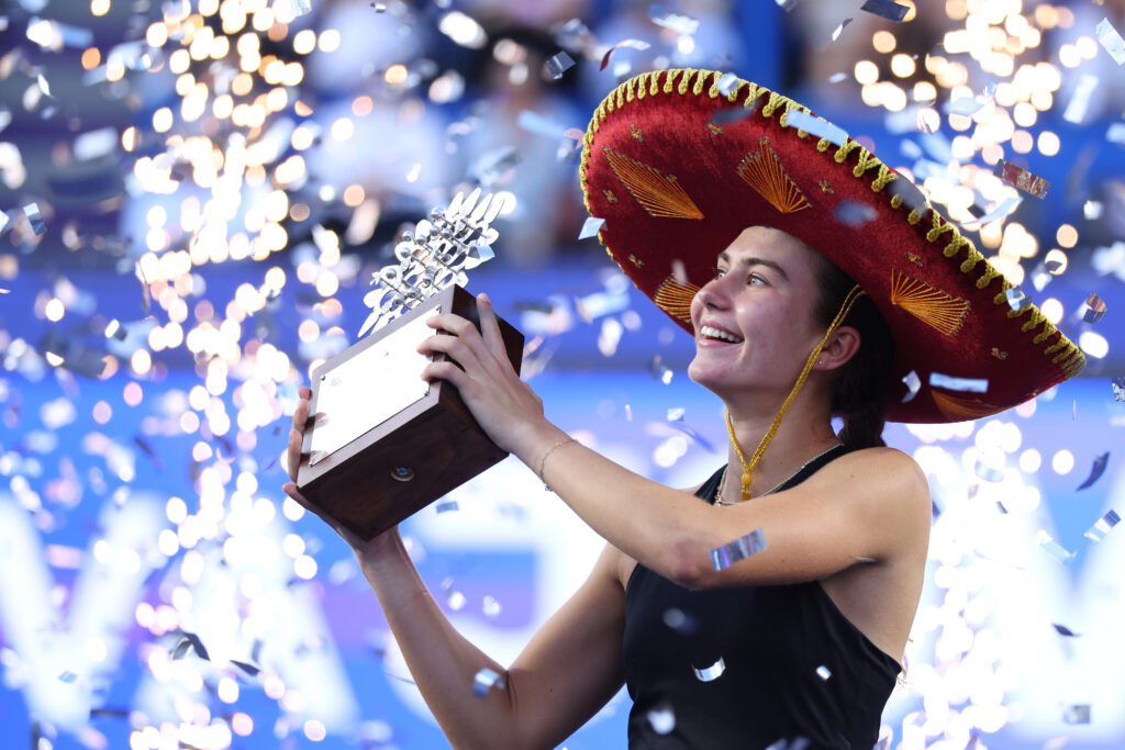 Iva Jovic of the United States celebrates with her trophy during the Singles Final of the WTA 500 Guadalajara Open Akron at Mouratoglou Tennis Center on September 14, 2025 in Guadalajara, Mexico.