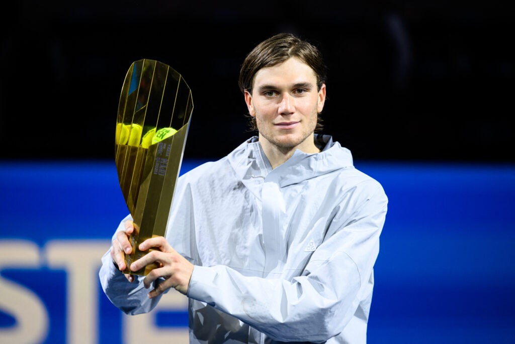 Britain's Jack Draper poses with the trophy after the men's singles final tennis match against Karen Chatschanow at the ATP Vienna Open tennis tournament in Vienna, Austria on October 27, 2024.