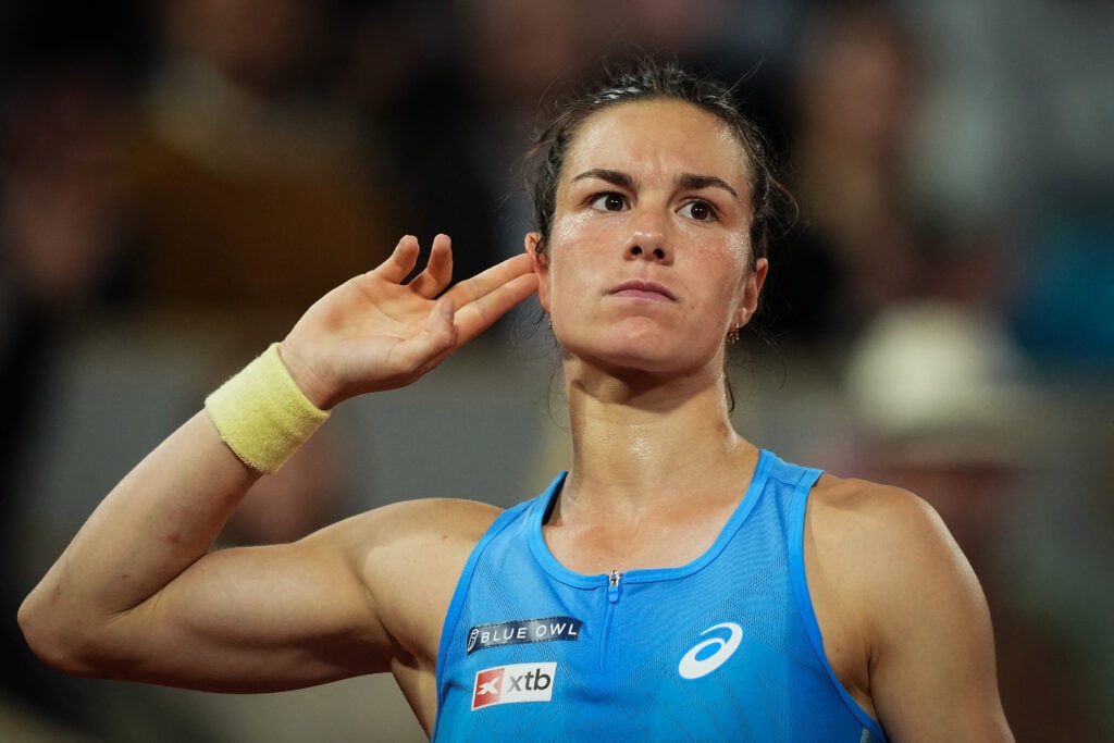 France's Lois Boisson reacts after winning a set during her women's singles quarter-final match against Russia's Mirra Andreeva on day 11 of the French Open tennis tournament on Court Philippe-Chatrier at the Roland-Garros Complex in Paris on June 4, 2025.