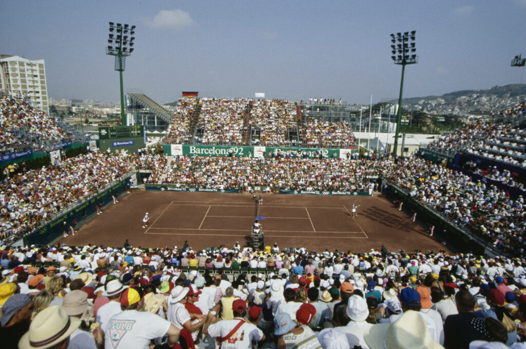 General view of the Women's Singles Final match between Steffi Graf from Germany and Jennifer Capriati of the United States during the XXV Summer Olympic Games on 7th August 1992 at the Vall d'Hebron Municipal Tennis Centre, La Vall d'Hebron, Barcelona, Spain. Jennifer Capriati won the match and gold medal 3 6, 6 3, 6 4.