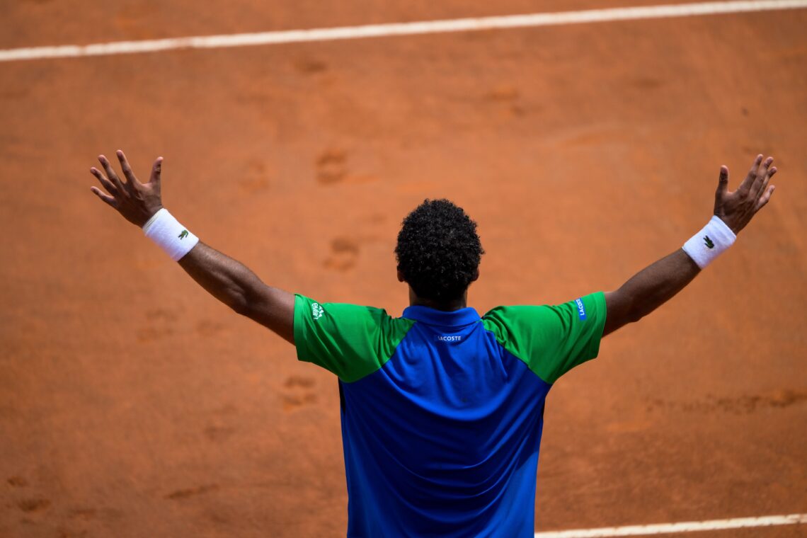 Photo by Silvia Lore/Getty Images