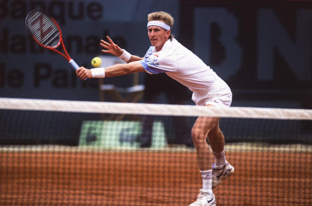 Petr Korda lors des Internationaux de France de tennis au stade Roland-Garros le 7 juin 1992 à Paris, France.