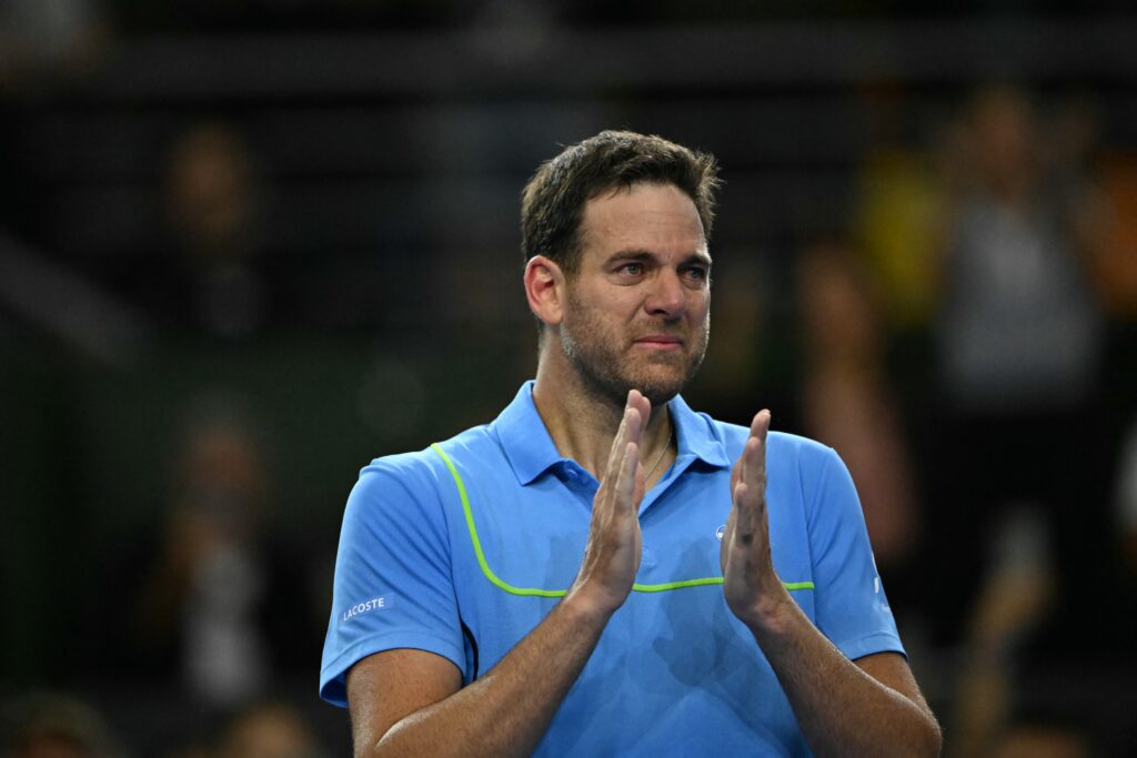 Argentina's Martin del Potro bids farewell to his fans after an exhibition tennis match against Serbia's Novak Djokovic at Arena Parque Roca in Buenos Aires on December 1, 2024.