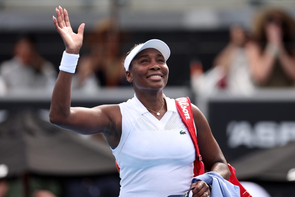 Venus Williams of USA thanks the crowd after losing her match against Magda Linette of Poland during day two of the 2025 ASB Classic at ASB Tennis Centre on January 06, 2026 in Auckland, New Zealand.