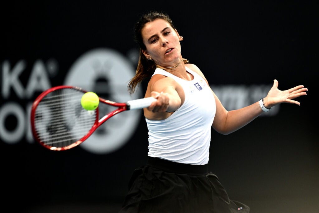 Emma Navarro of USA plays a forehand during her first round match against Francesca Jones of Great Britain during day one of the 2025 ASB Classic at ASB Tennis Centre on January 05, 2026 in Auckland, New Zealand.