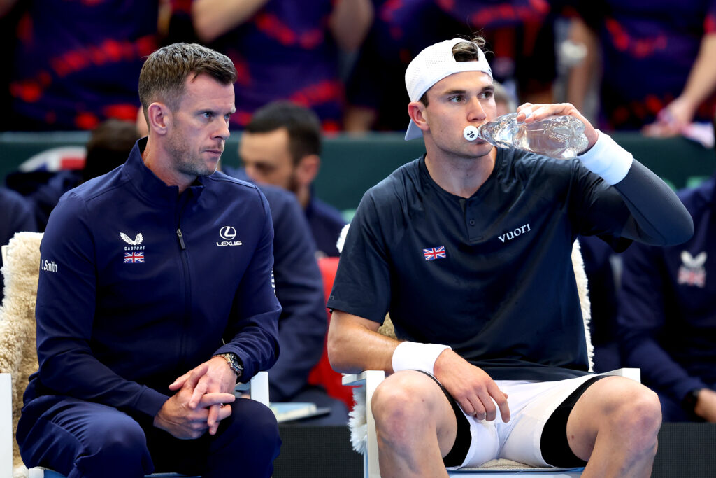 Jack Draper of Team Great Britain speaks with Team captain Leon Smith on the first match against Viktor Durasovic of Team Norway during the Davis Cup Qualifier first round match between Norway and Great Britain at Nadderud Arena on February 05, 2026 in Oslo, Norway.