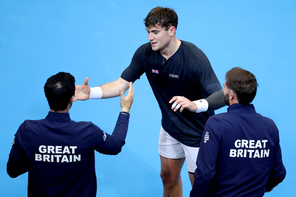 Jack Draper of Team Great Britain shake hands with his team mates during the Davis Cup Qualifier first round match between Norway and Great Britain at Nadderud Arena on February 05, 2026 in Oslo, Norway.