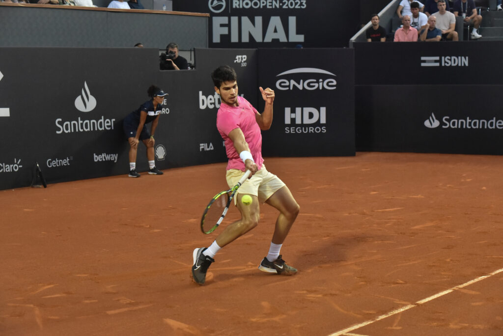 Carlos Alcaraz plays at the Rio Open