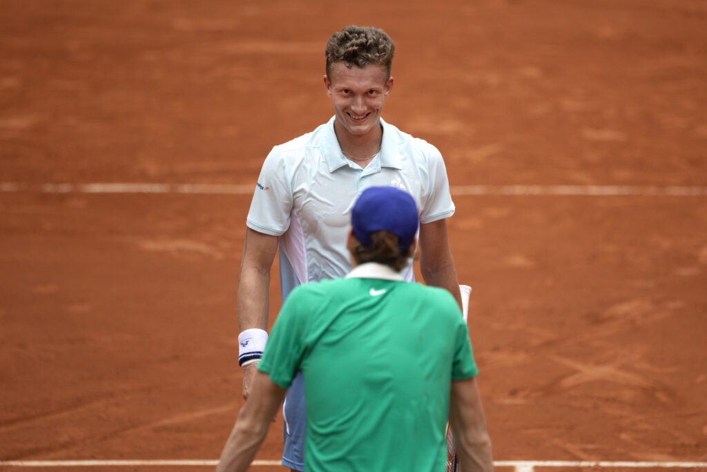 Jiri Lehecka and Jannik Sinner during their match at the 2025 French Open