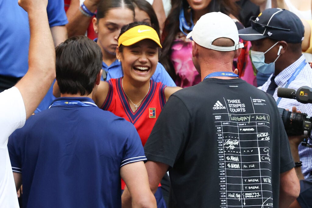 Emma Raducanu celebrates after winning the 2021 US Open