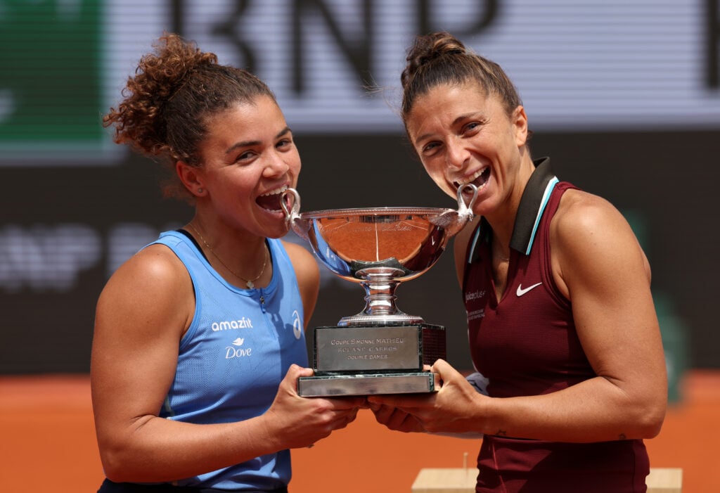 Sara Errani and Jasmine Paolini of Italy hold the Women’s Doubles trophy following their victory over Anna Danilina of Kazakhstan and Aleksandra Krunic of Serbia on Day Fifteen of the 2025 French Open at Roland Garros on June 08, 2025 in Paris, France.