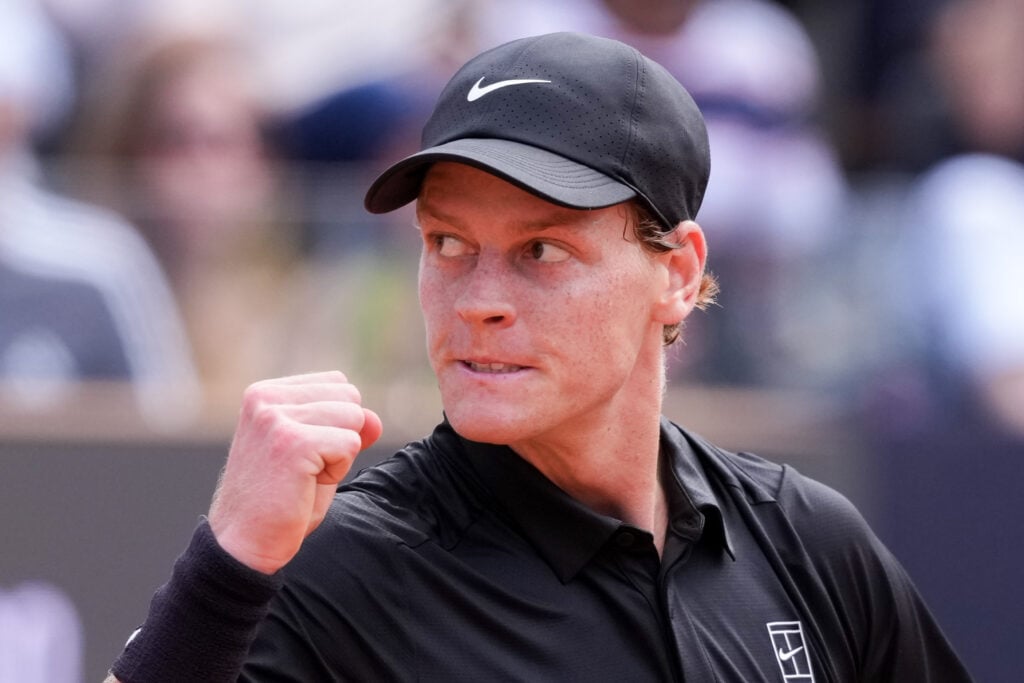 Jannik Sinner celebrates at the 2026 Italian Open