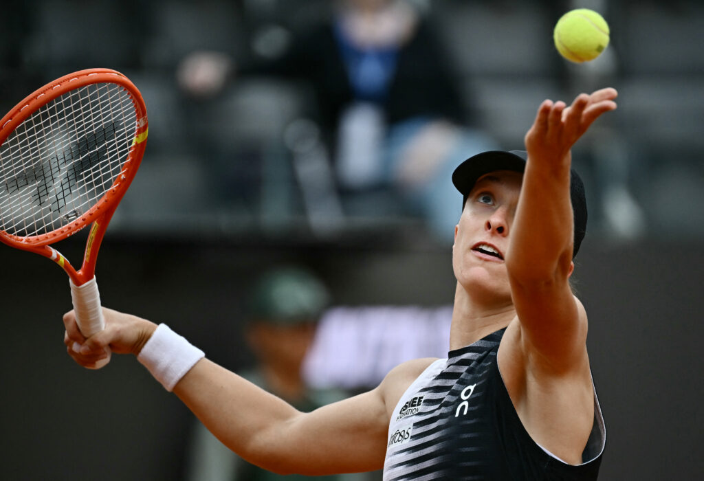 Iga Swiatek serves to Jessica Pegula at the 2026 Italian Open