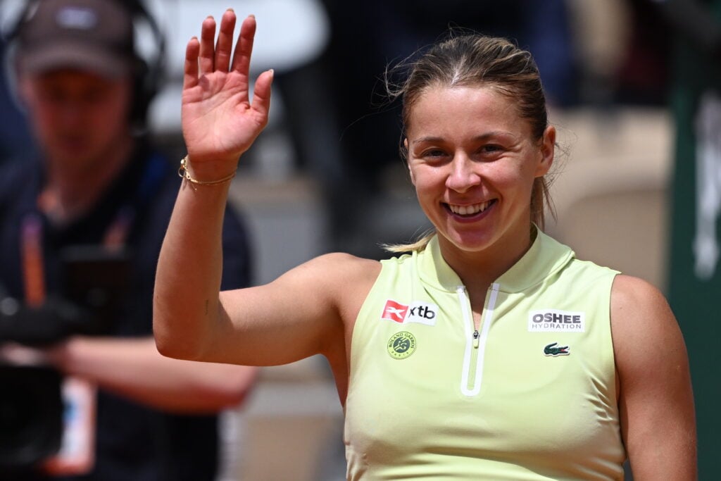 Maja Chwalinska celebrates at the 2026 French Open.
