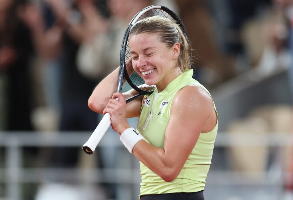 Maja Chwalinska celebrates at the 2026 French Open.